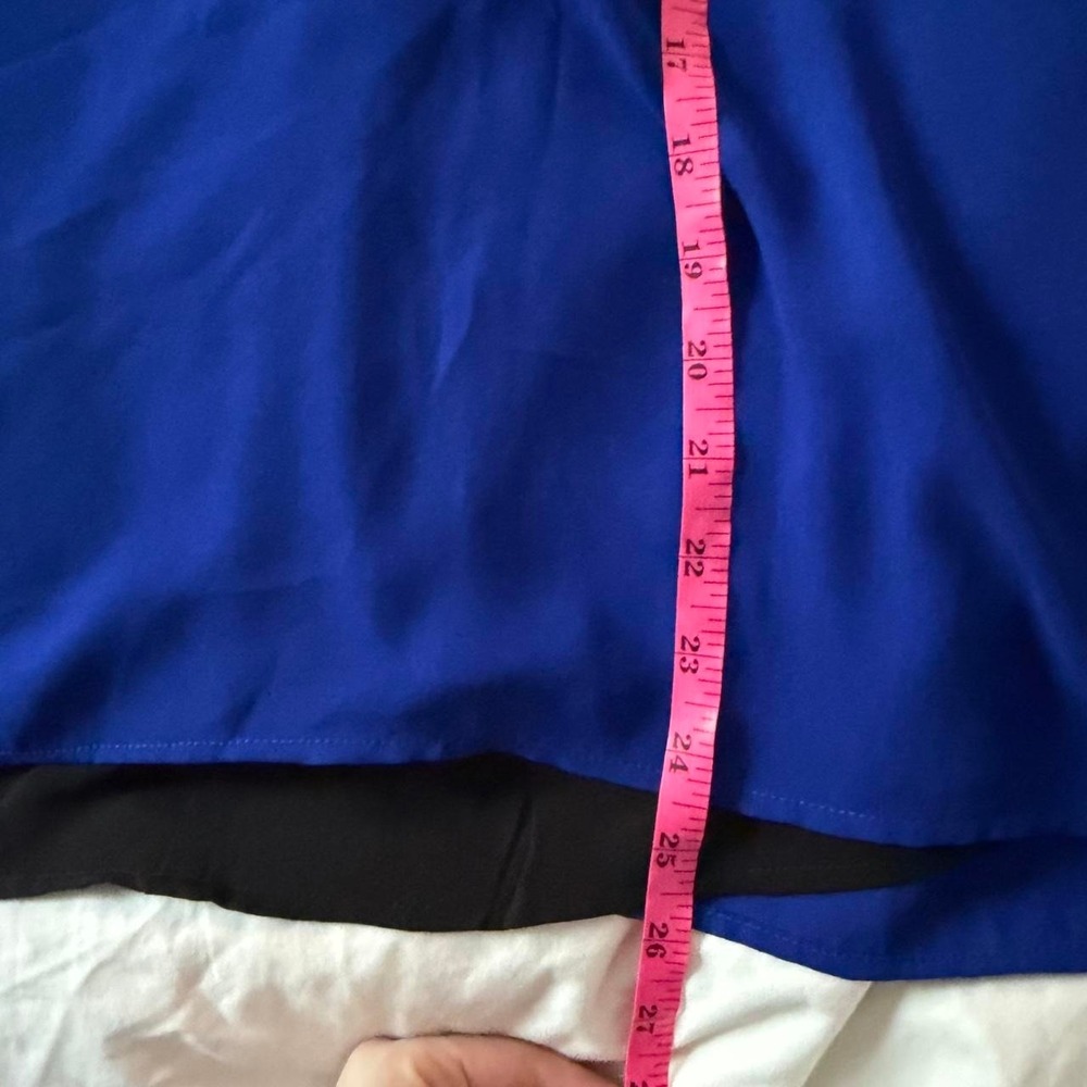 Size Small - Picture 7 of 8